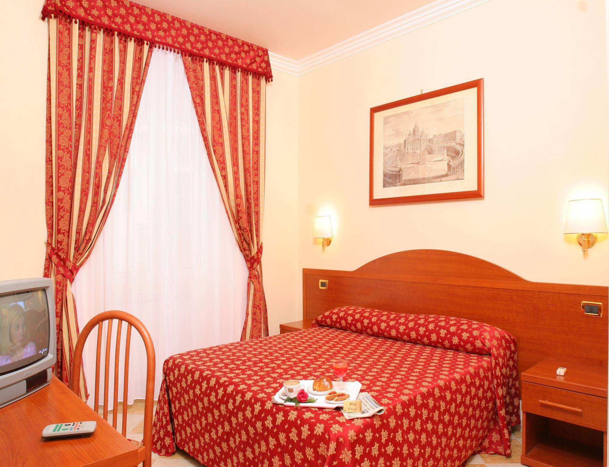 Hotell Chicago 2*