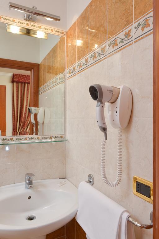 Chicago Hotell 2*